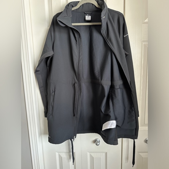 Nike Dri-Fit coat, black, size Lg - Picture 5 of 7